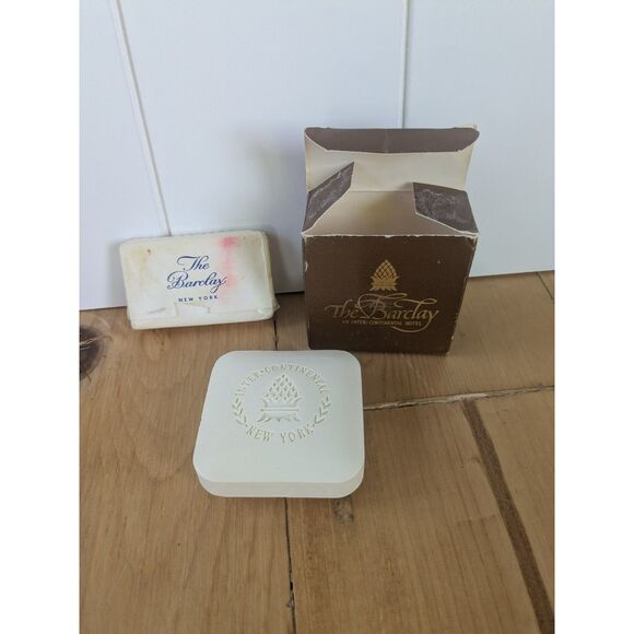 Vintage The Barclay New York Hotel Travel Soaps - set of 2 - Picture 2 of 2